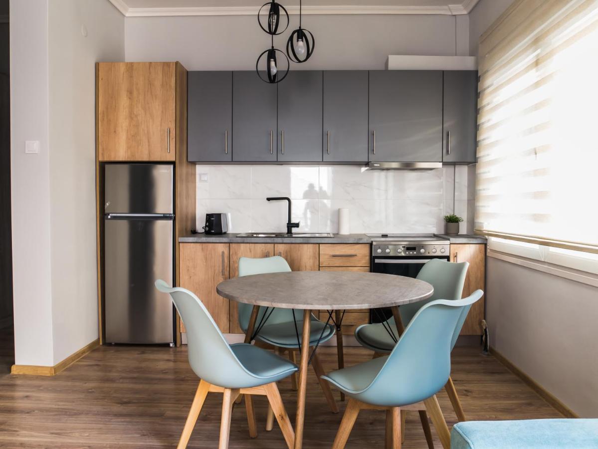 Dimitra'S Apartment เนอา มิคานิโอนา ภายนอก รูปภาพ
